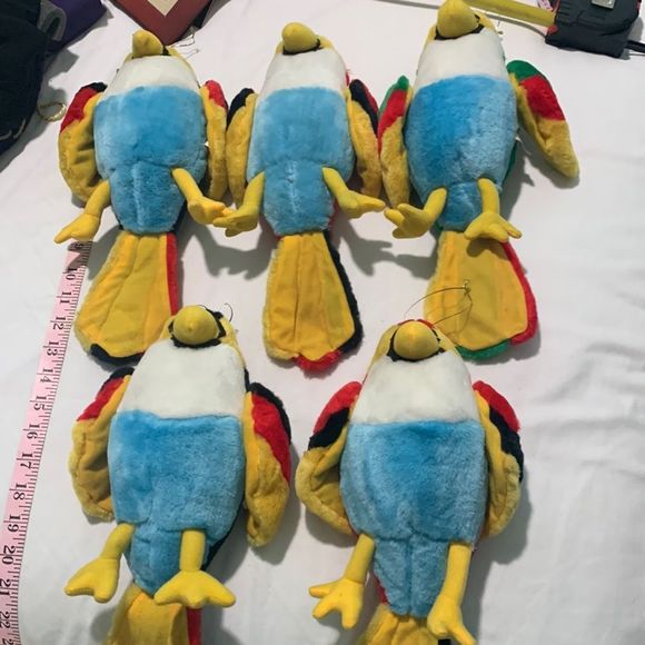 Five Pretty Plush Parrots - Picture 4 of 15
